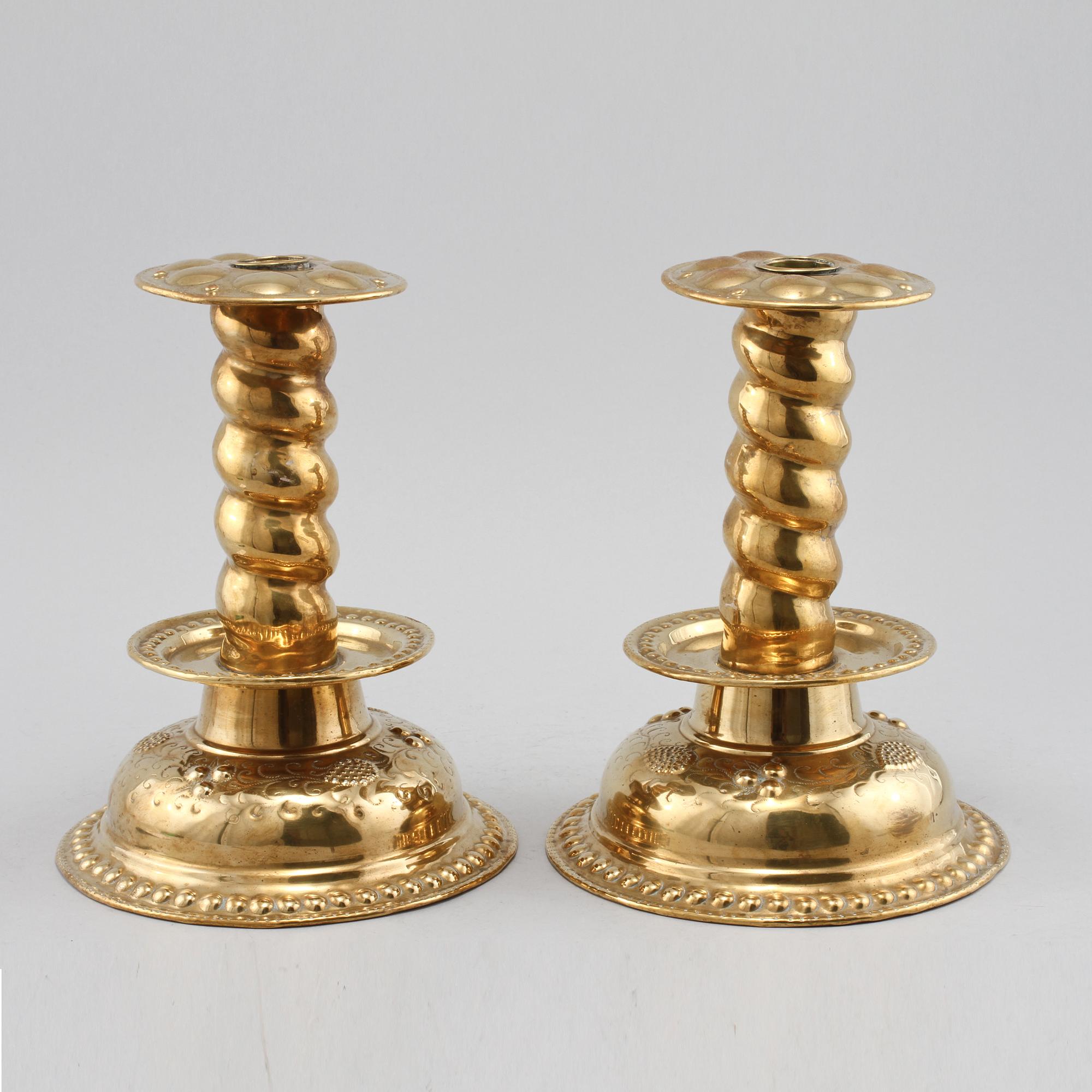 LJUSSTAKAR, ett par, mässing, barockstil, 1800-talets andra hälft.