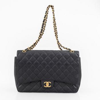Chanel, väska, "Maxi Double Flap Bag/ Classic Bag Maxi, 2012.