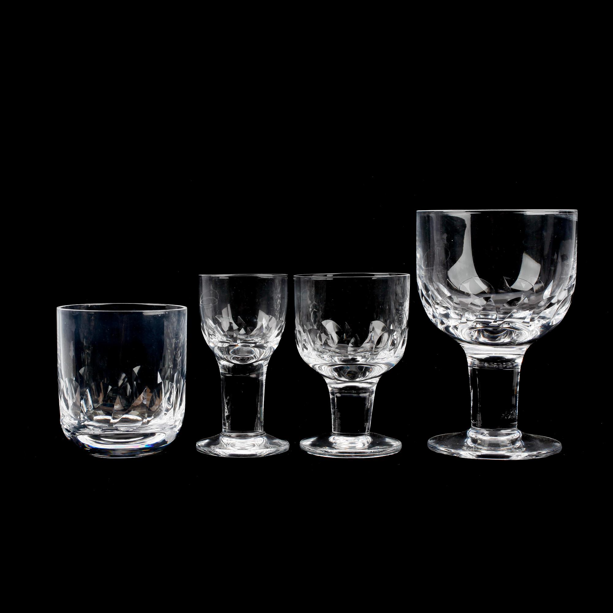 GLASSERVIS, 32 delar, Kosta, Omkring 1900-talets mitt.