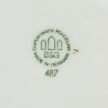 Service approximately 10 pieces, Bing & Grøndahl, first half of the 20th century, porcelain.