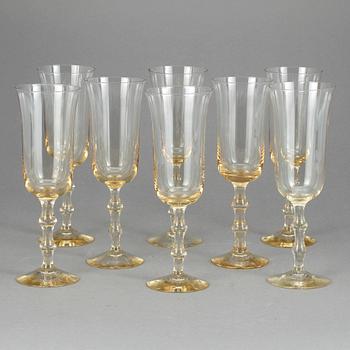 CHAMPAGNESTRUTAR, 8 st, "Salut", Simon Gate, Orrefors, 1900-talets andra hälft.