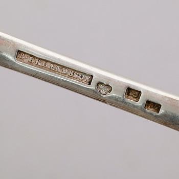 MATSKEDAR, 7 st (4+3), silver, svenska stämplar, 1800-/1900-tal. Vikt ca 479 gram.