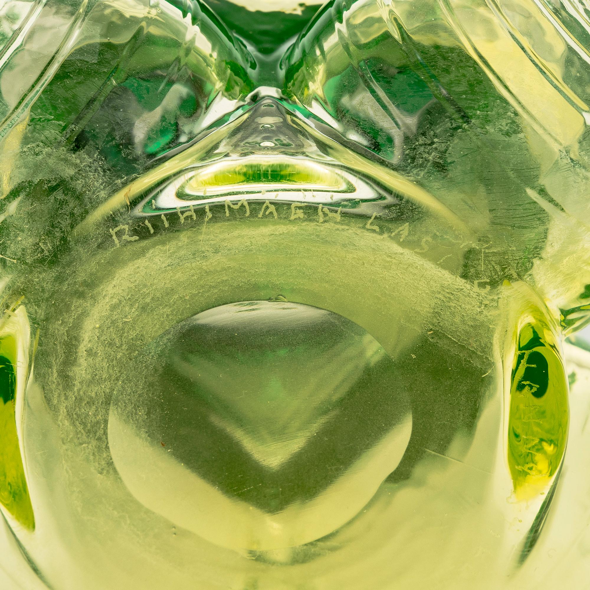 Nanny Still, a 'Pajazzo' vase, signed Riihimäen Lasi OY, Nanny Still.