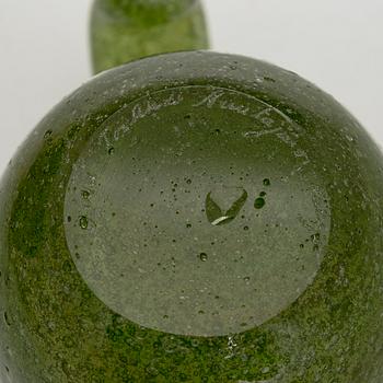 Oiva Toikka, boolimalja ja 7 lasia, "Iglu", signeerattu Oiva Toikka NNuutajärvi Notsjö, 1973-75.