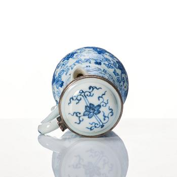A silver mounted ewer with cover, Qing dynasty, Kangxi (1662-1722).