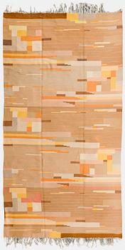 Flat weave carpet. Circa 430 x 323 cm.