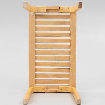 Alvar Aalro, a modewl 153 B bench, Artek.