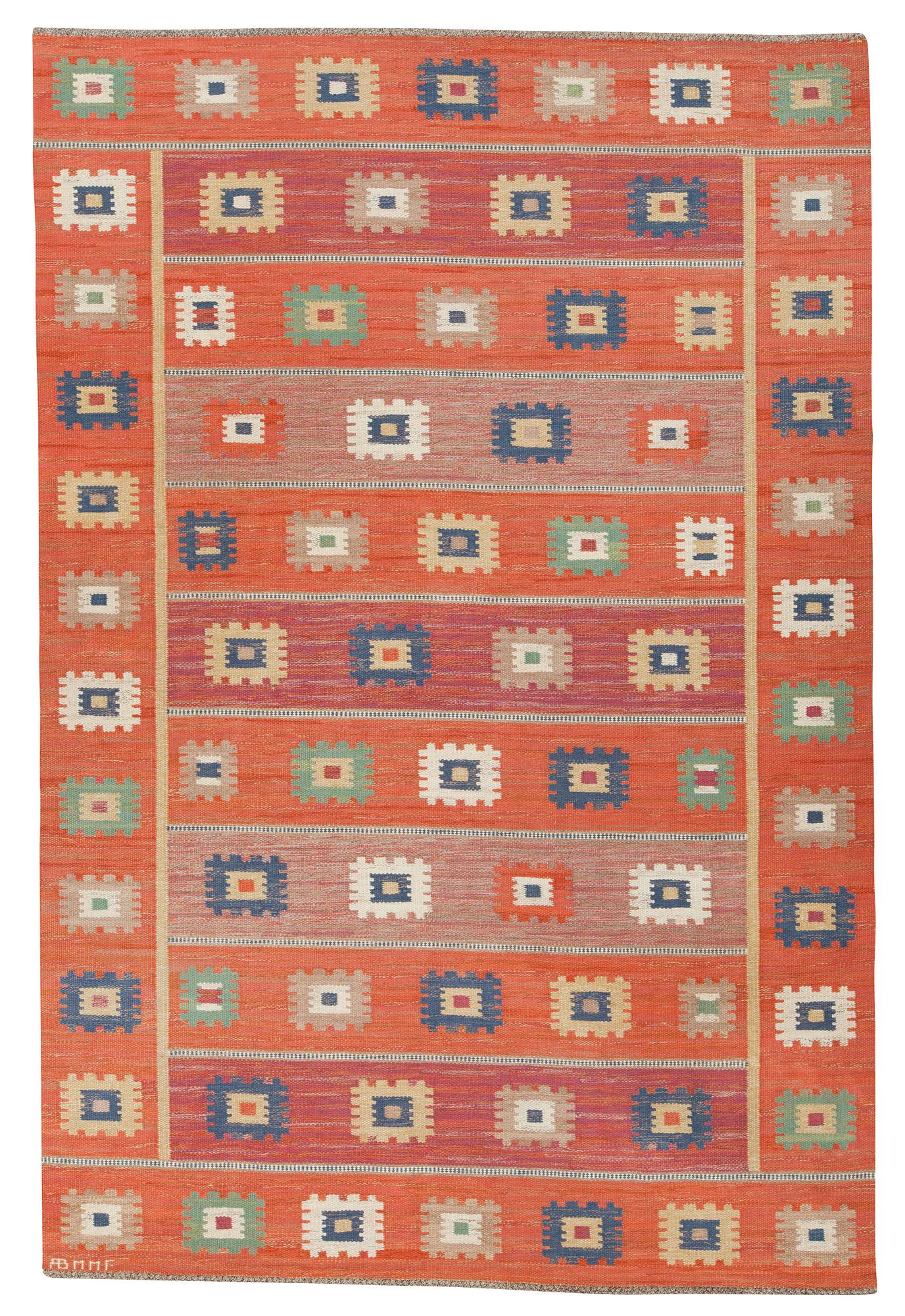 Märta Måås-Fjetterström, A CARPET. "Röd Grön Äng". Flat weave. 301 x 200 cm. Signed AB MMF.