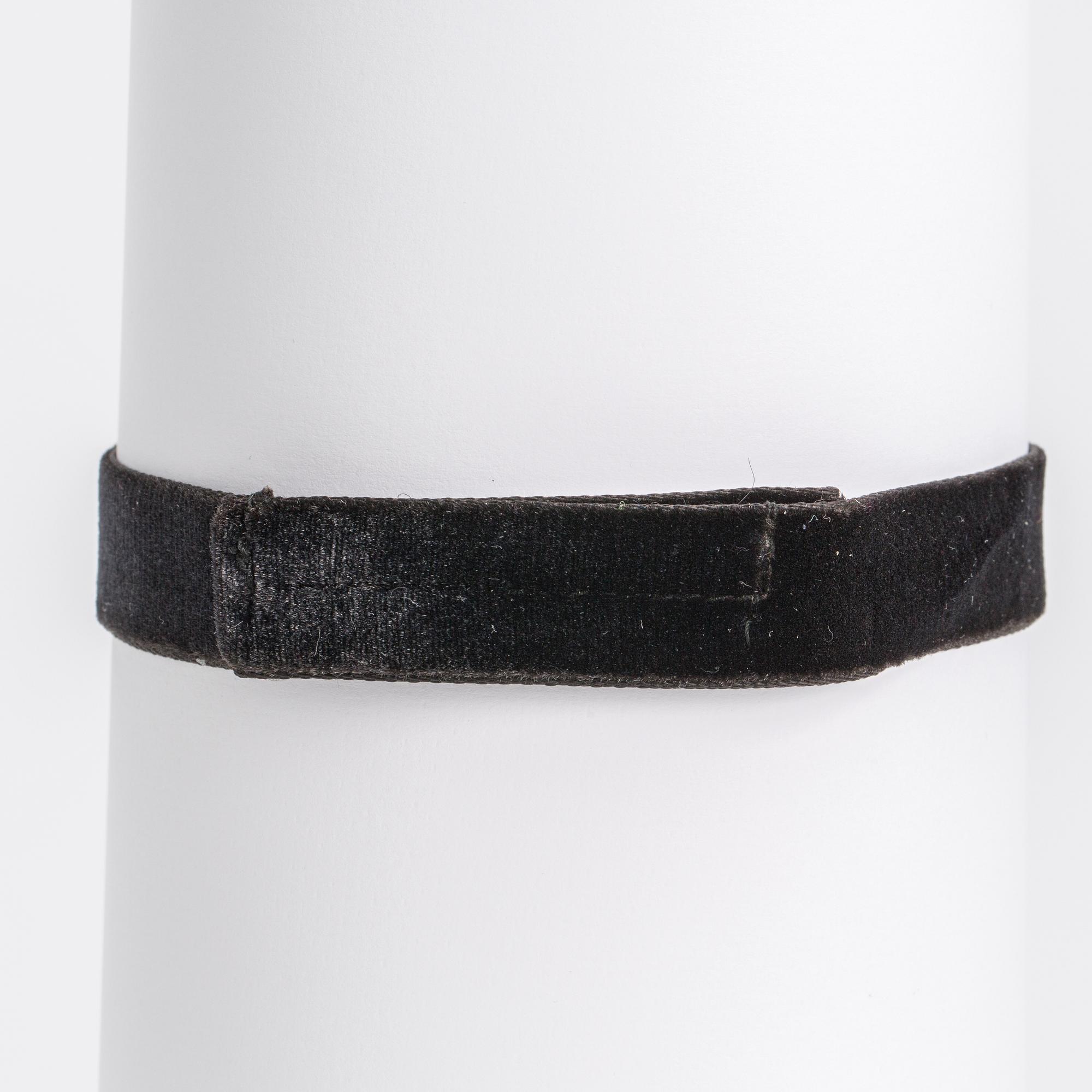 A shell cameo with 18K gold frame. Guldsmedjan, Jönköping, 1971.