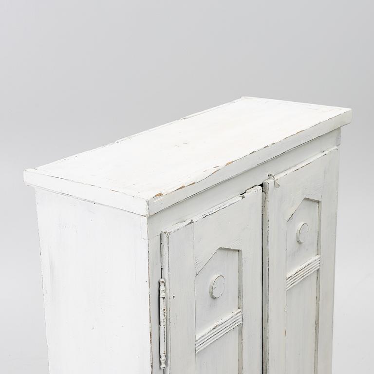 Cabinet around the year 1900-.