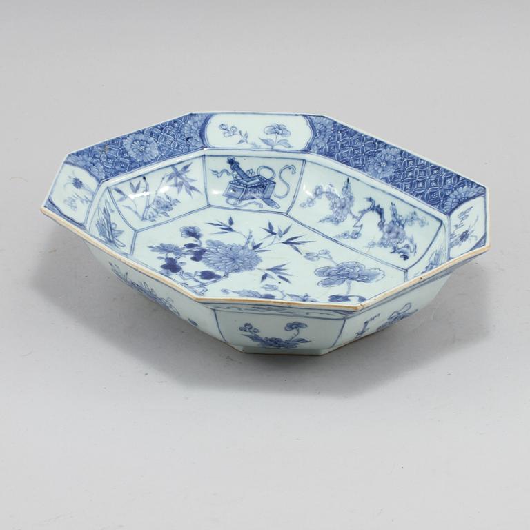UNDERFAT, porslin, Kina, 1700/1800-tal.