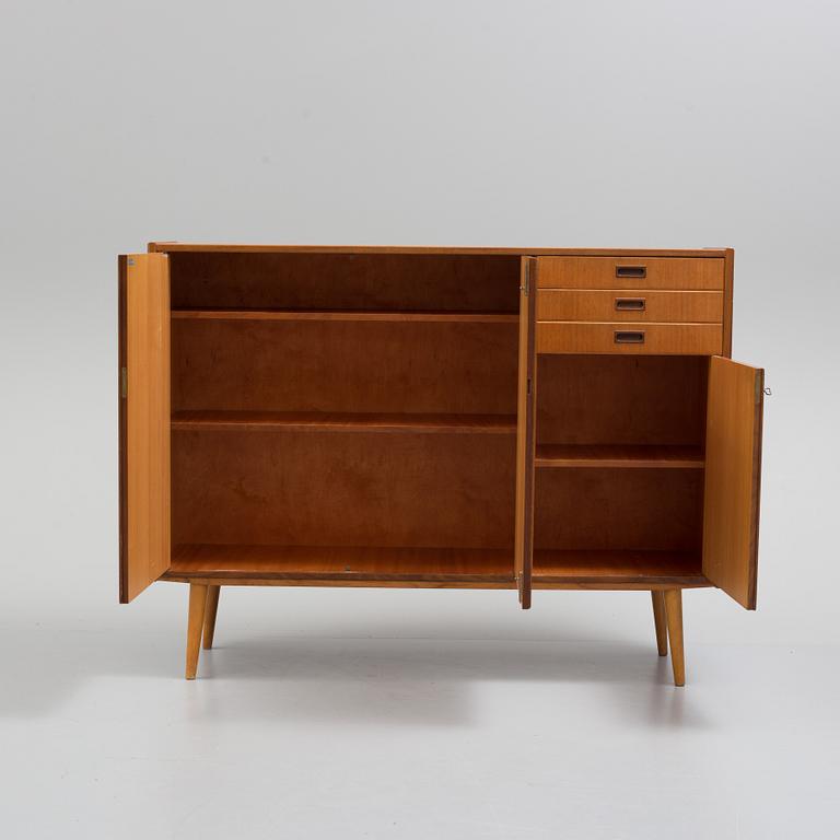SKÅP / SIDEBOARD, Teak, omkring 1900-talets mitt.