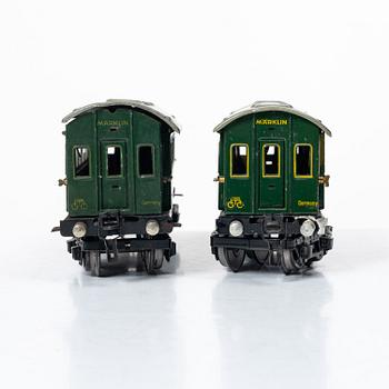 Märklin, Locomotives, carriages and accessories, first half of the 20th century.