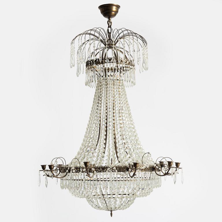 Ljuskrona, empirestil, sent 1900-tal.