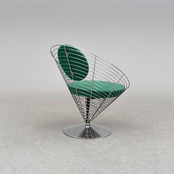VERNER PANTON, "Wire cone", stol, för Fritz Hansen, Danmark 1988.