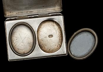 DOSA, silver, Ryssland, St Petersburg, 1800-talets slut, otydlig mästarstämpel. Totalvikt ca 32 g.