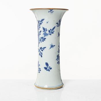 Vas, porslin, Qingdynastin, Kina, 1700-tal.