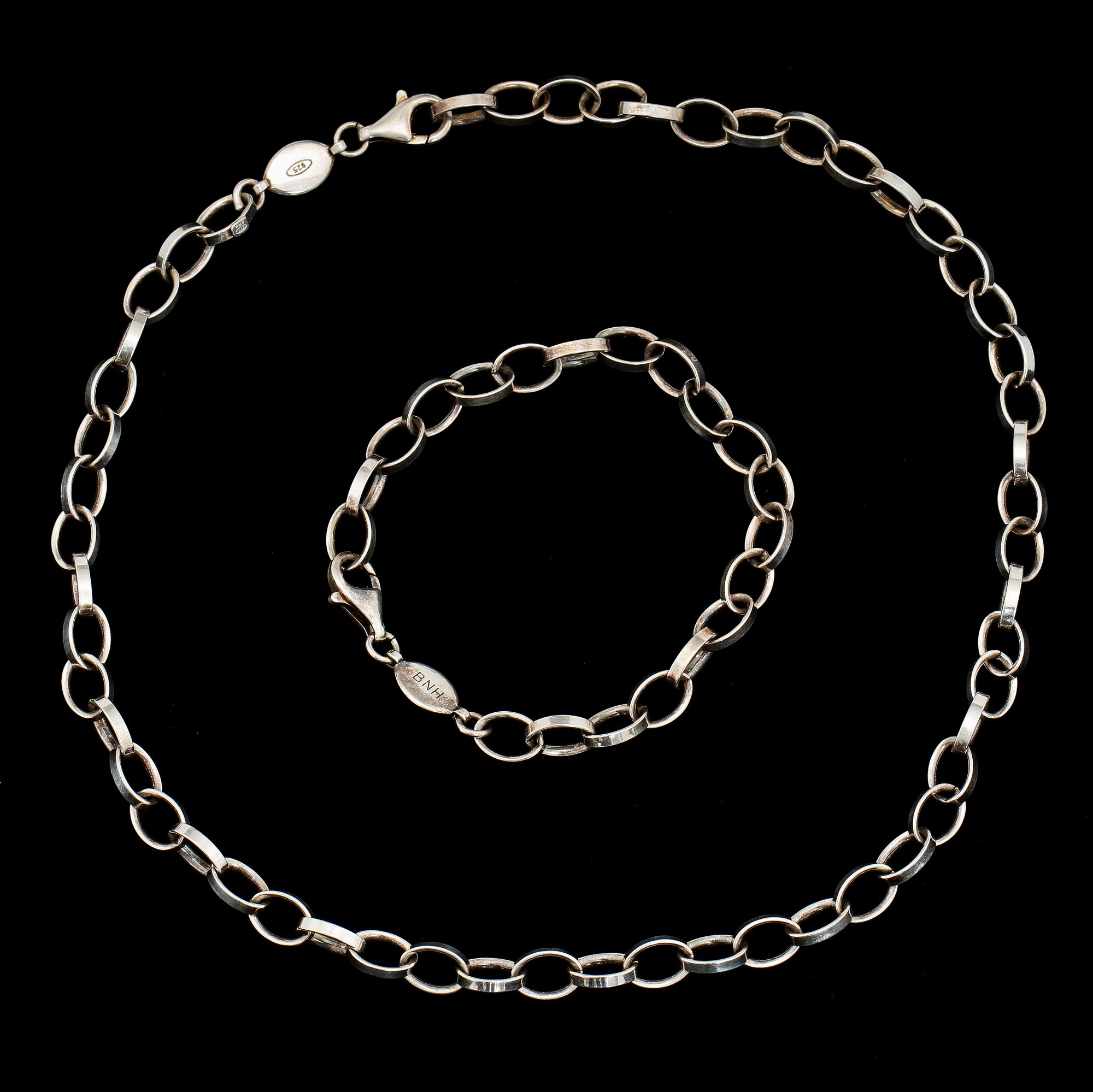 ARMLÄNK samt HALSBAND, silver, 1900-tal. Vikt 54 g.