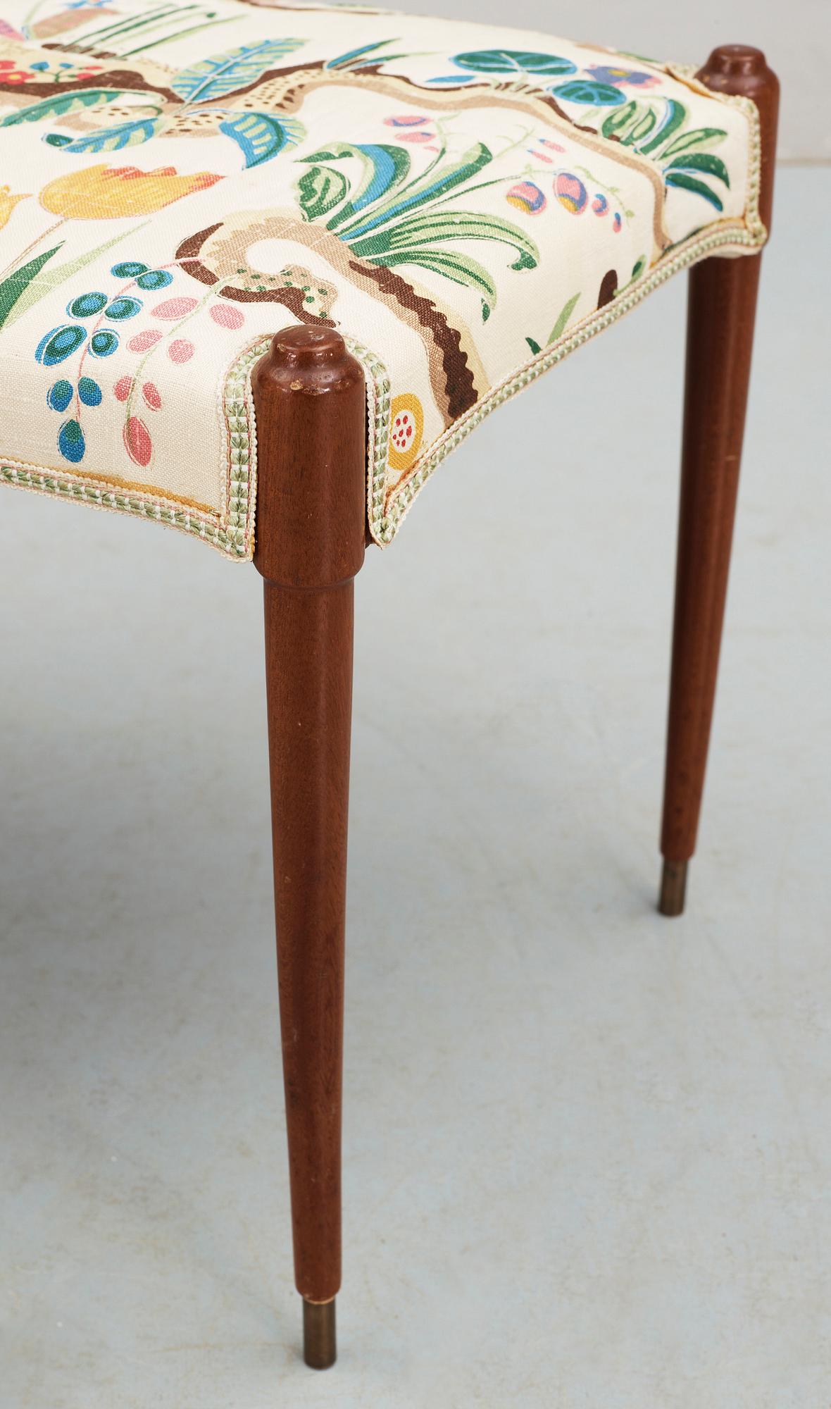 TOILETTBORD MED PALL, 1940/50-tal.