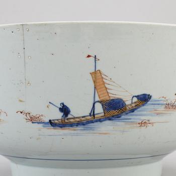 A large blue and white fish bowl/punch bowl, Qing dynasty, 18th Century.