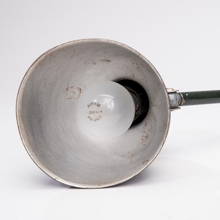 INDUSTRILAMPA, stämpelmärkt Idman, 1900-talets mitt.