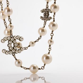 Chanel, Collier.