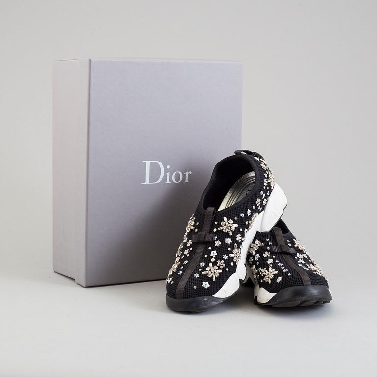 a pair of CHRISTIAN DIOR 'Dior Fusion' sneakers, size 39.