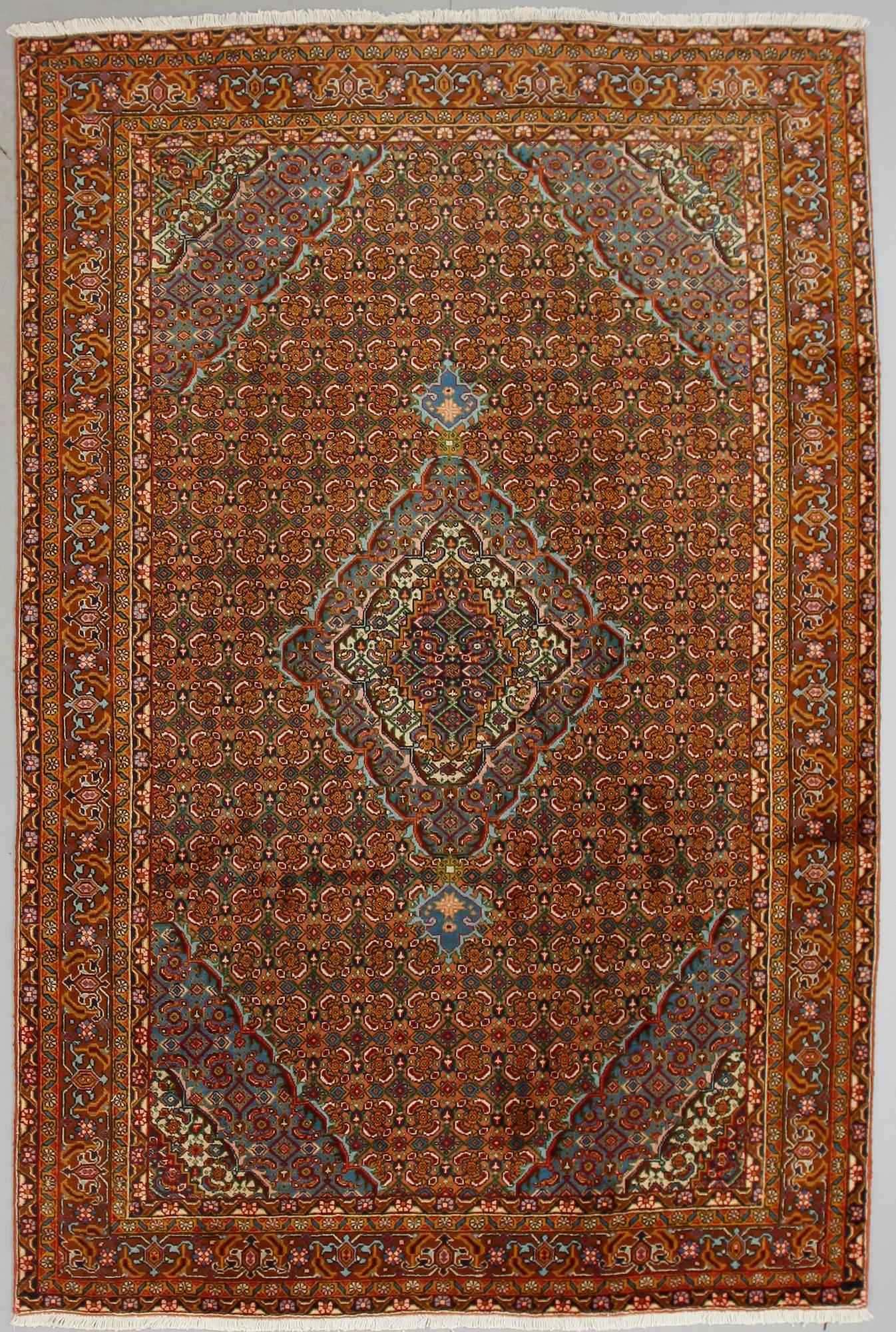 MATTA, Ardebil, ca 300 x 200 cm.