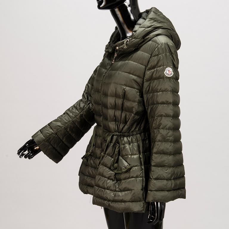 Moncler DAMJACKA i storlek 5.