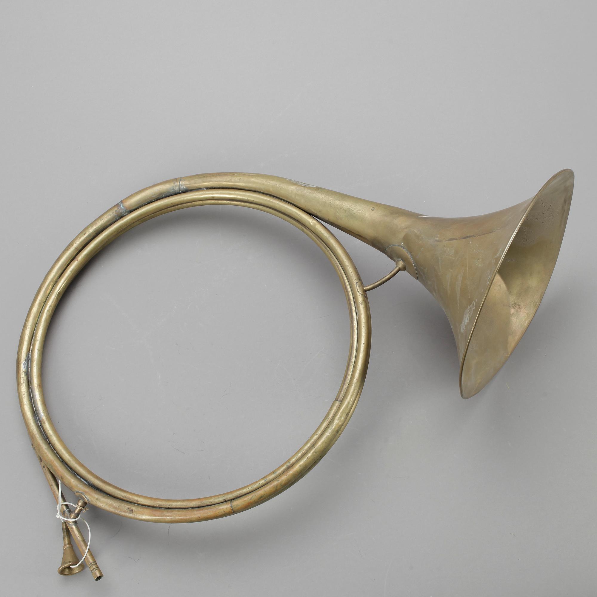 JAKTHORN, mässing, märkt Mon. Couturier, Paris, 1900-tal.