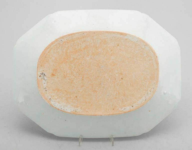 STEKFAT, porslin, Kina, sannolikt 1800-tal.