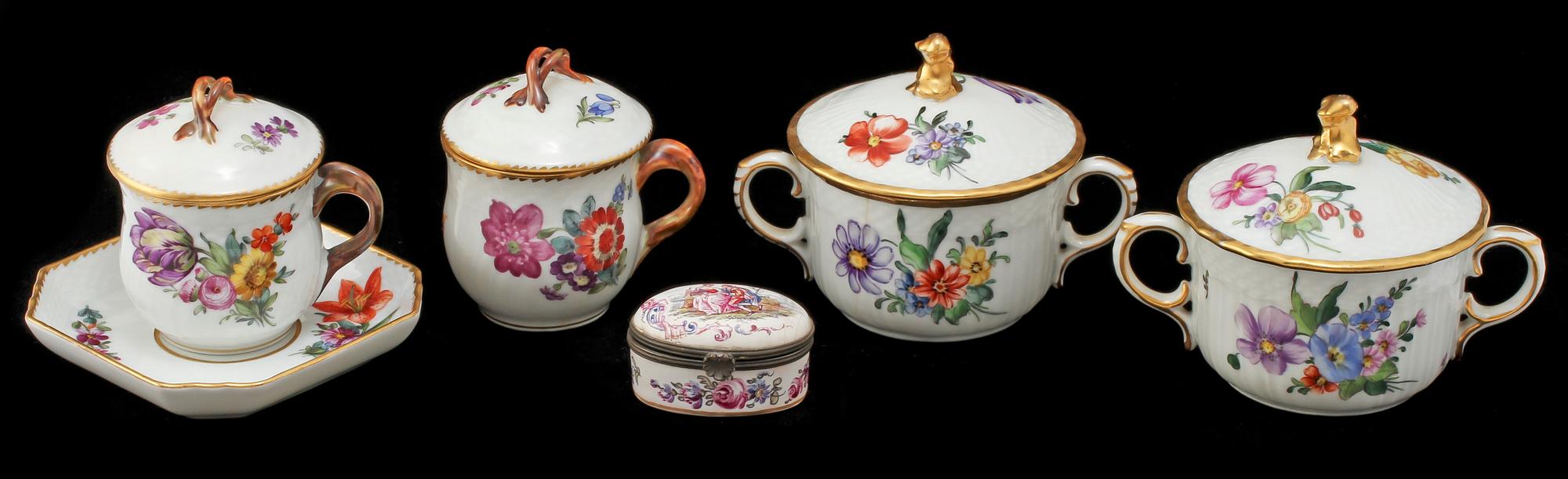 PARTI PORSLIN, 10 delar, mestadels Royal Copenhagen, 1900-tal.