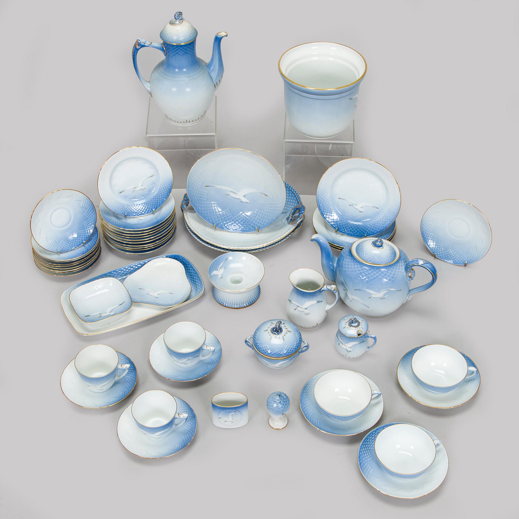 A 46-piece porcelain 'Måsen' tea and coffee service, Bing & Grøndahl, Denmark.