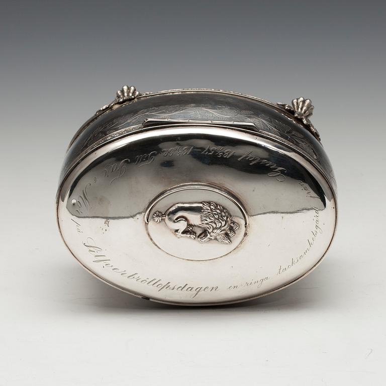 SOCKERSKRIN, silver, Lorenz Georg Weis, Norrköping 1819. Vikt 590,8 g.