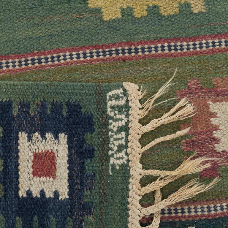 A CARPET, "Grön äng", flat weave, ca 291 x 197 cm, signed AB MMF.