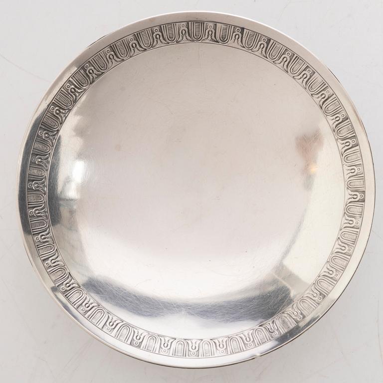 Atelier Borgila, skål/fat, sterling silver, Stockholm 1945.