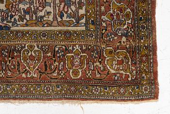 Rug, antique Isfahan, central Isfahan, c. 209 x 143 cm.