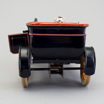 A tinplate Gebrüder Bing 10375/2 Open Tourer, Germany, ca 1912.