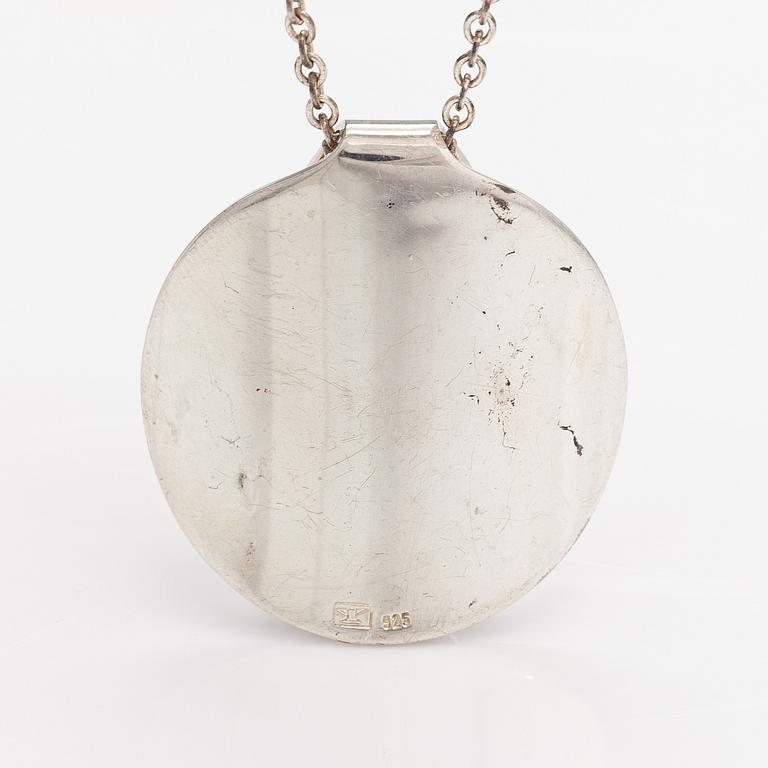 Elis Kauppi, A sterling silver necklace with an amethyst. Kupittaan kulta, Turku.