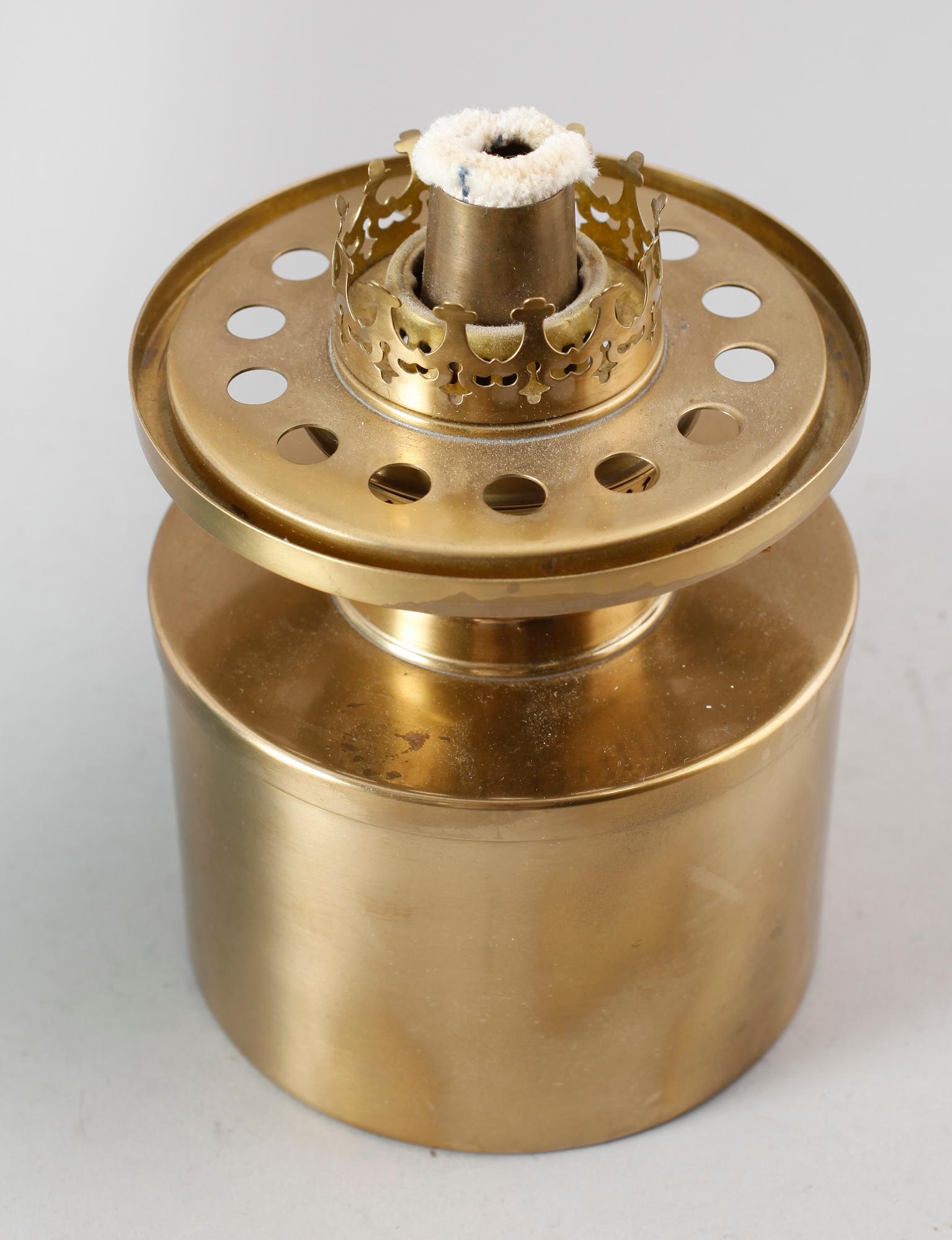 OLJELYKTA, mässing och glas, Hans-Agne Jakobsson, Markaryd.