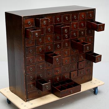 KABINETTSKÅP, 1900-tal.