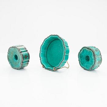 Wilhelm Kåge, ljusstakar, ett par, samt skål, "Argenta", Gustavsberg.