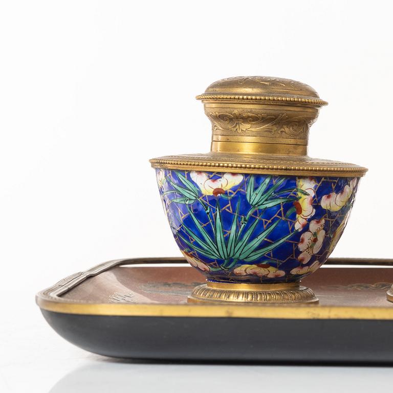 An ink well, late 19th Century.