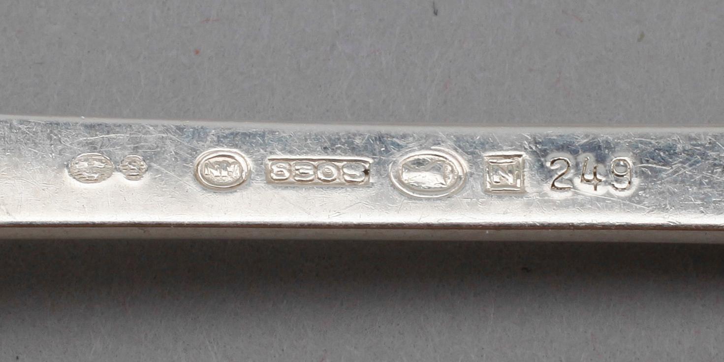 SKED SAMT KAKGAFFLAR, 9 st, silver, Norge, 1900-tal. Vikt ca 206 gram.