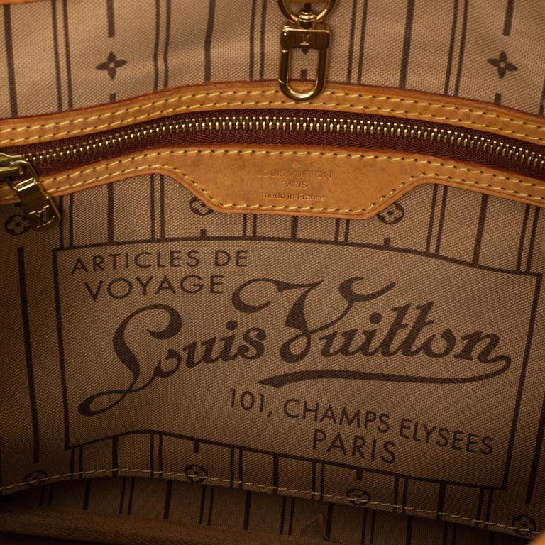 LOUIS VUITTON, 'Monogram Neverfull PM'.