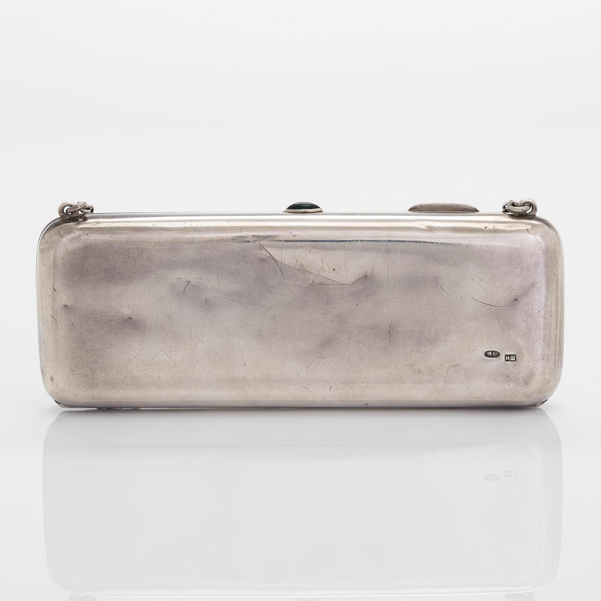 Aftonväska, silver, med färgade stenar, Moskva 1908-1926.