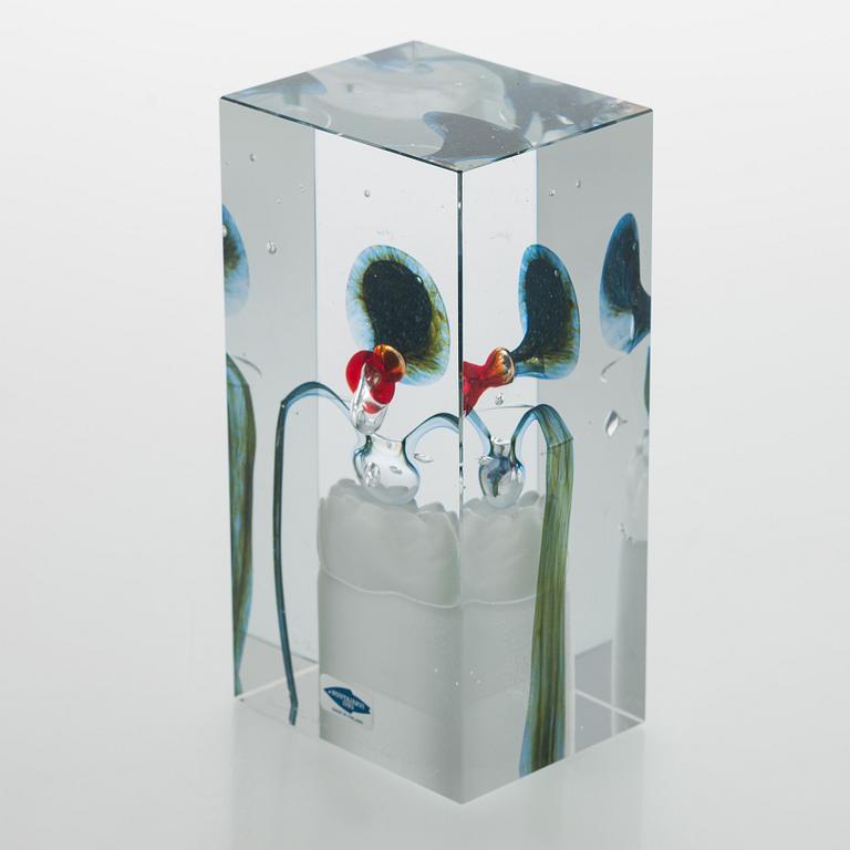 Oiva Toikka, a glass Jubilee Cube, signed and numbered Oiva Toikka Nuutajärvi Notsjö, 45/500 NIB.