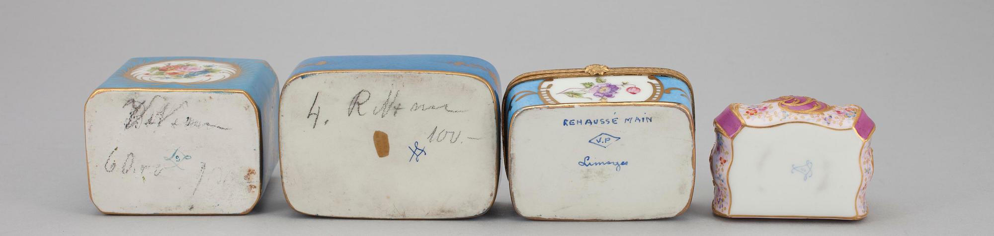 FLASKA samt ASKAR, 3 st, porslin, rokokostil, möjligen Frankrike 1900-tal.