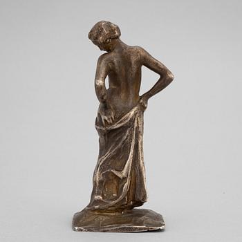 Carl Eldh, skulptur, silver. Signerad och daterad 1908. Gjutarstämplar H Bergman fud.