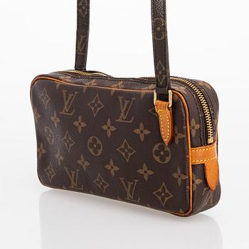 Louis Vuitton, a monogram 'Marly Bandoulière' bag.